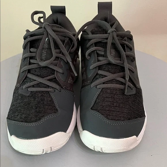 EUC Mizuno Women’s Wave SuperSonic 2 Volleyball Shoes - Picture 7 of 9